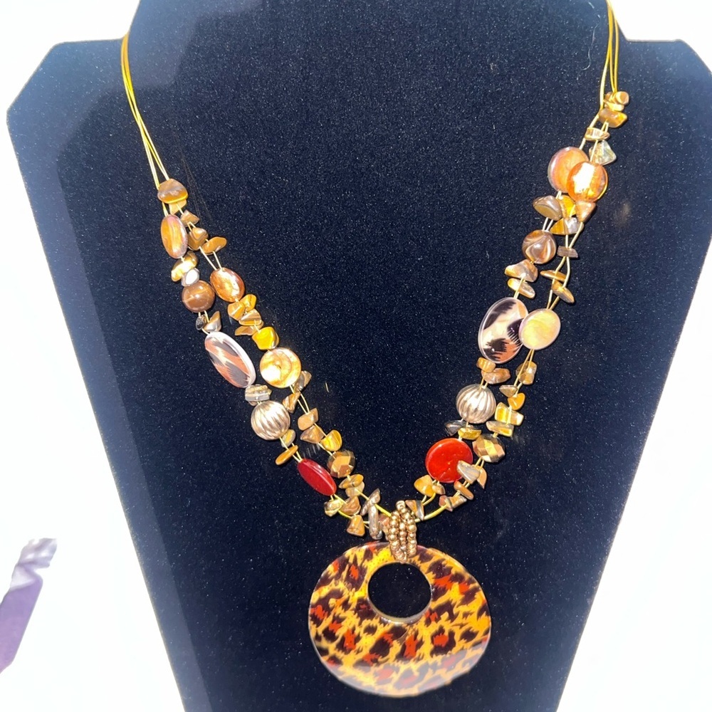 ♦️ Multicolored Beaded Necklace with‎ Brown Shell Pendant & Glass Seed Be…